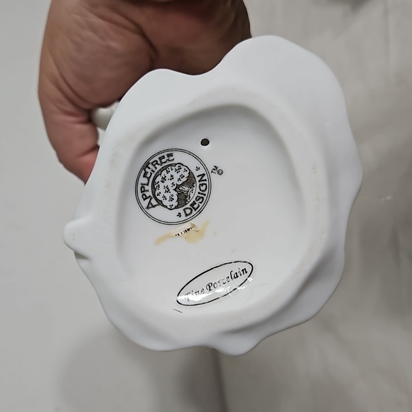 EUC PRECIOUS MEMORIES - Appletree Design - Pregnant Lady Holding Hat Fig… - Picture 9 of 9